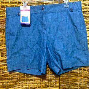 NWT Isaac Mizrah Denim blue tailored Shorts 5 inch inseam 16